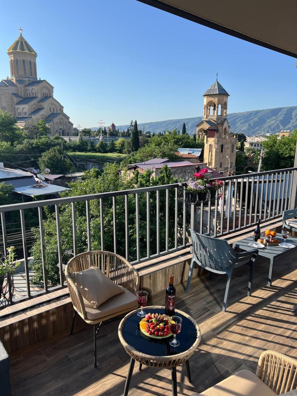 Hotel Livin Tbilisi Exterior foto