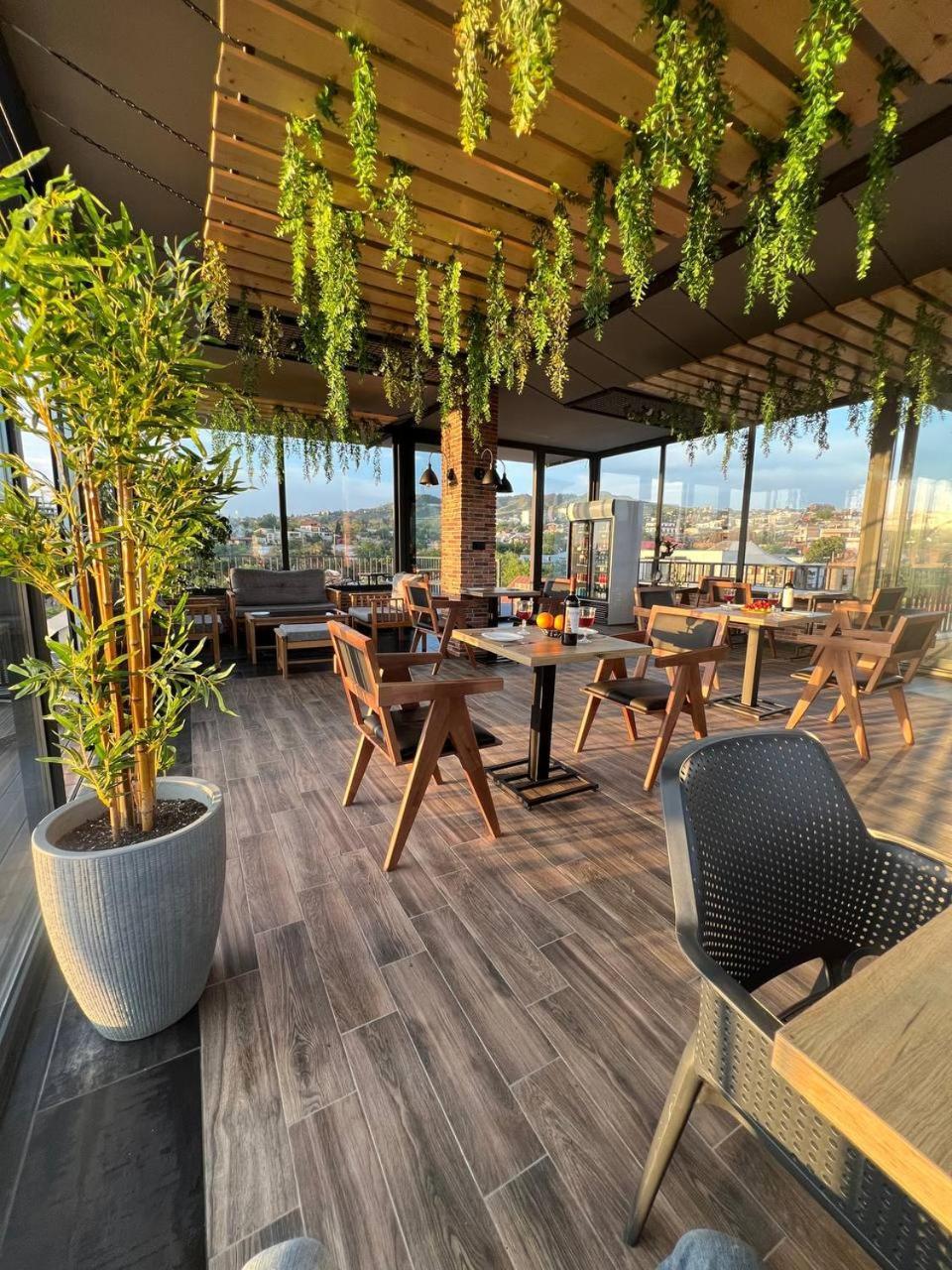 Hotel Livin Tbilisi Exterior foto