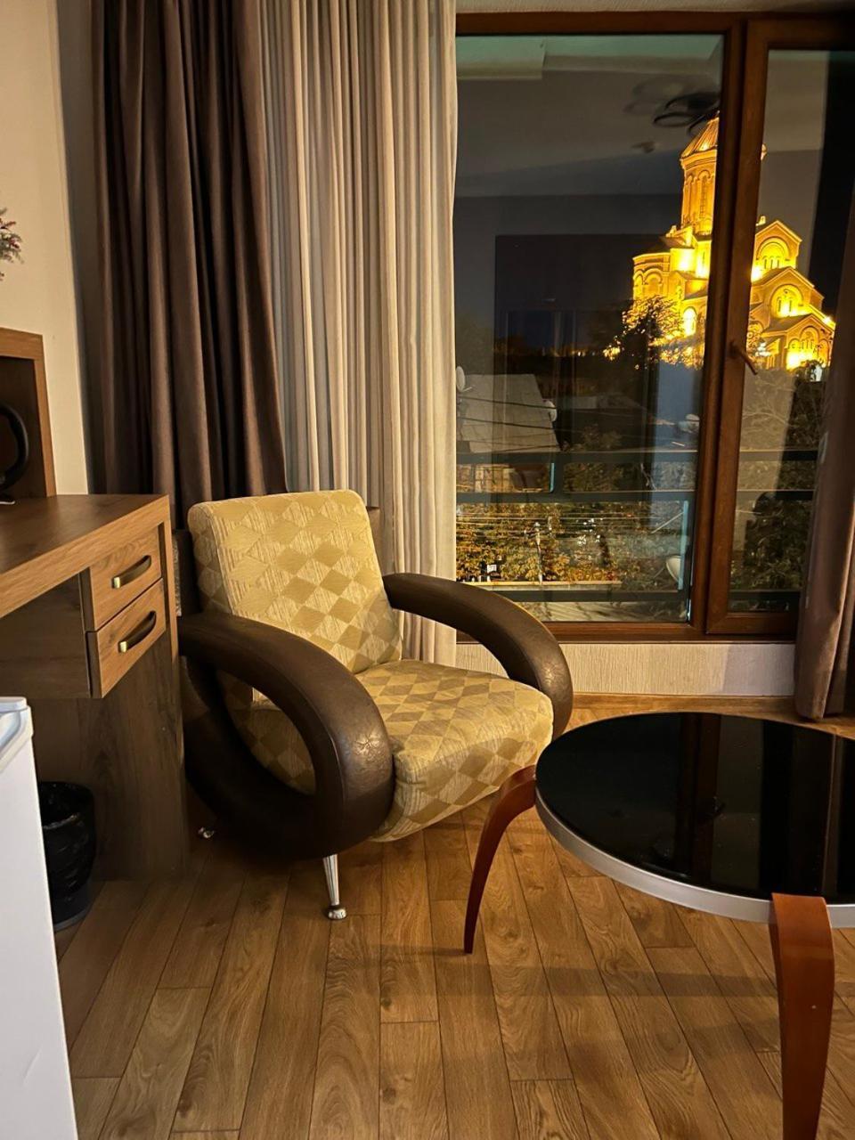 Hotel Livin Tbilisi Exterior foto