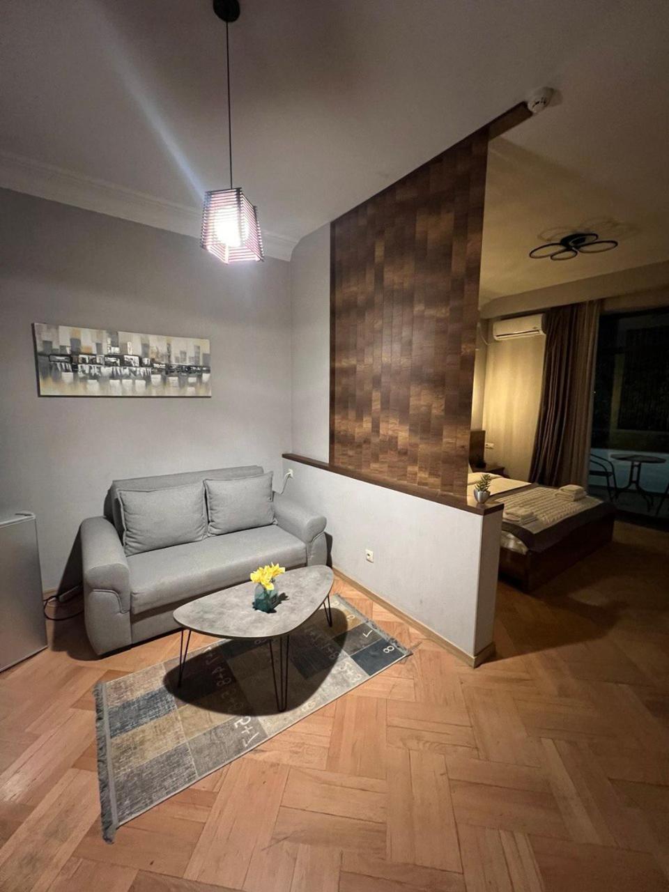 Hotel Livin Tbilisi Zimmer foto