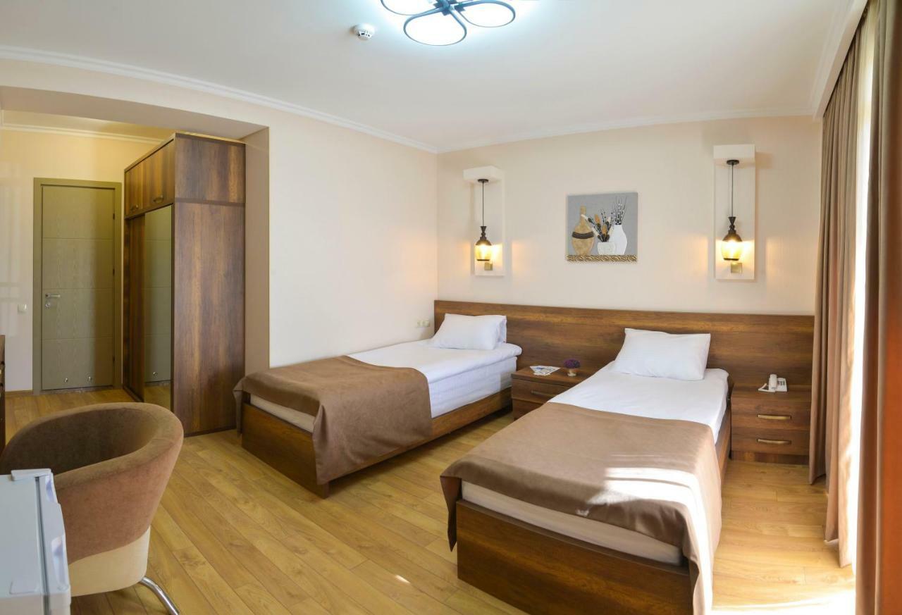 Hotel Livin Tbilisi Exterior foto