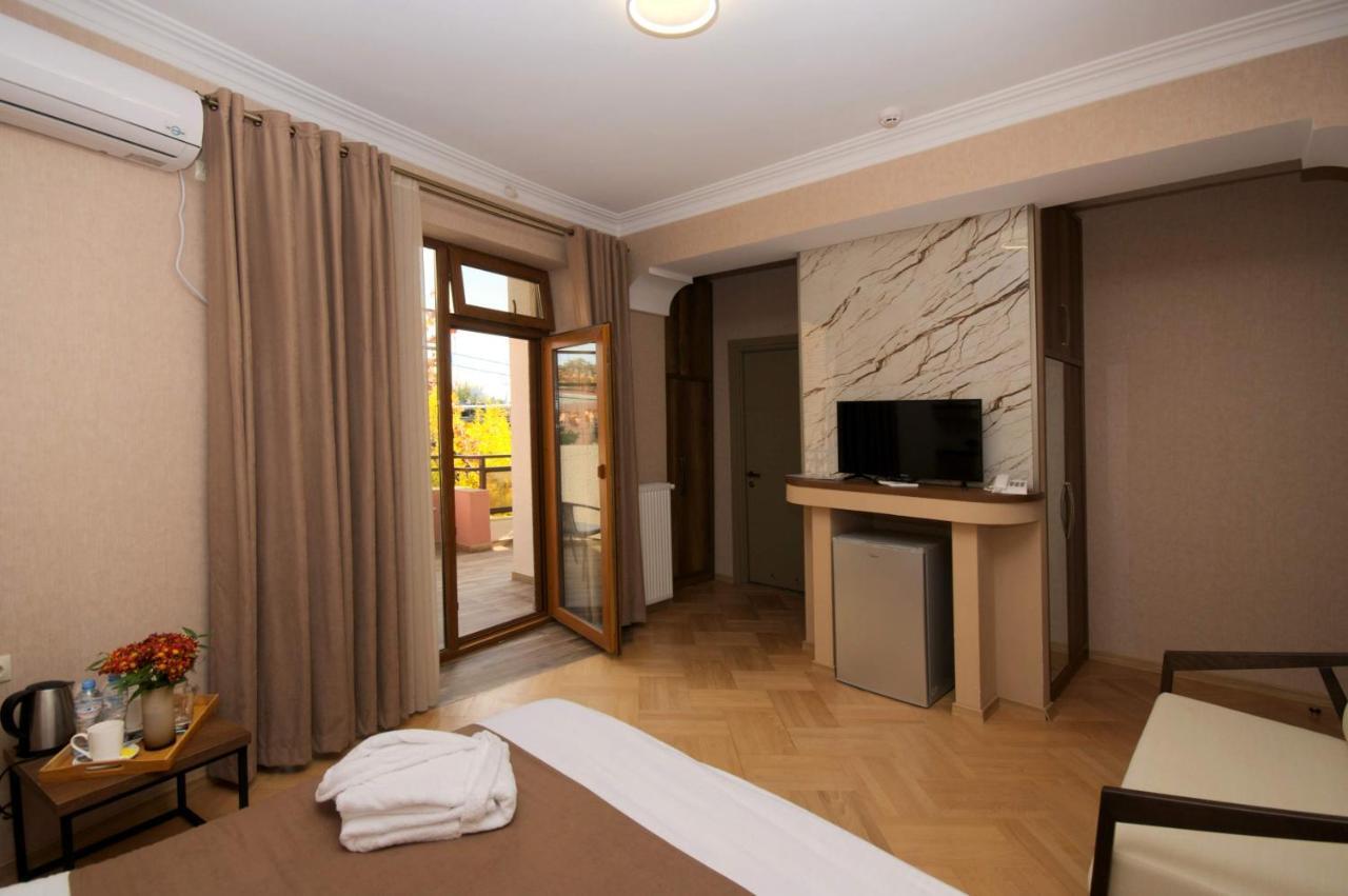 Hotel Livin Tbilisi Exterior foto